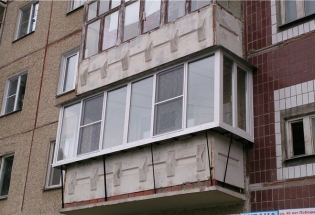 osteklenie-balkona-97-serii